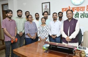 बीएड प्रशिक्षित बर्खास्त सहायक शिक्षकों ने आंदोलन समाप्त, सरकार ने दिखाई संवेदनशीलता, शिक्षकों ने जताया विश्वास