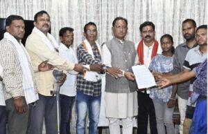 मुख्यमंत्री साय से नक्सल हिंसा पीड़ितों के प्रतिनिधिमंडल ने की मुलाकात