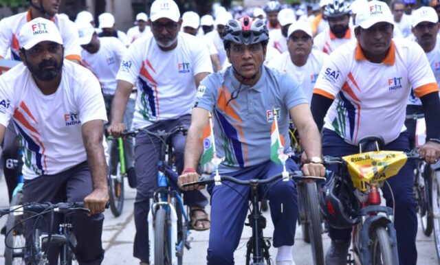 1000694957TT1J-780x470