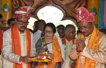 मुख्यमंत्री श्री विष्णु देव साय भगवान जगन्नाथ की रथ यात्रा में हुए शामिल:छेरापहरा की रस्म अदायगी कर मांगा प्रदेशवासियों के लिए आशीर्वाद