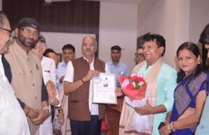 175 बार रक्तदान कर बनाया नवनीत ने बनाया रिकॉर्ड