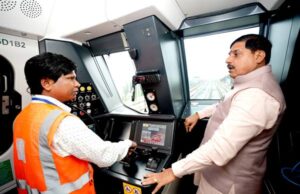 भोपालवासियों को मेट्रो ट्रेन की सौगात बहुत जल्द, सीएम ने मेट्रो ट्रेन कार्य का किया निरीक्षण