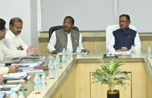 डीएपी की कमी पूरा करने वैकल्पिक व्यवस्था, एनपीके और एसएसपी उर्वरकों के लक्ष्य में 4.62 लाख मेट्रिक टन की बढ़ोत्तरी