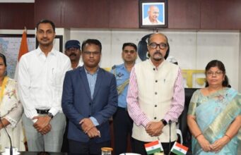 राजभवन के अधिकारियों को स्थानांतरण पर दी गई बिदा