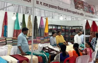 बीटीआई ग्राउण्ड शंकर नगर में लगी ग्रामोद्योग प्रदर्शनी को मिल रहा शानदार प्रतिसाद