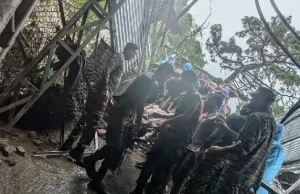 भारतीय सेना की व्हाइट नाइट कोर ने भूस्खलन के बाद वैष्णो देवी, कटरा में राहत अभियान चलाया