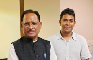 बस्तर के होनहार अविनाश तिवारी से टोक्यो में मिले मुख्यमंत्री श्री विष्णुदेव साय : छत्तीसगढ़ में उद्योग स्थापना को लेकर हुई सकारात्मक चर्चा
