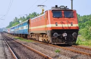 यात्रीगण सावधान ! देरी से चलेगी ये ट्रेनें, घर से निकलने के पहले करें चेक
