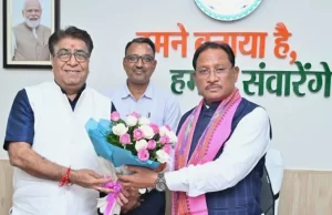 CM से ट्रिपल आई टी नया रायपुर के निदेशक प्रोफेसर ओमप्रकाश व्यास ने की मुलाकात