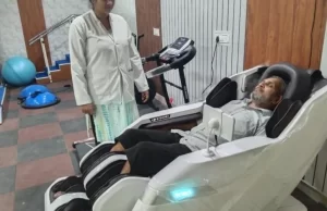 स्वास्थ्य देखभाल केन्द्र में बुजुर्गों को मिलने लगी राहत, फिजियोथेरेपी और पंचकर्म कराने पहुंच रहे हैं मरीज
