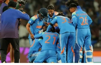 भारत की बेटियों ने रचा नया इतिहास, महिला क्रिकेट टीम विश्वकप के फाइनल में पहुँची