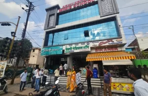 आवासीय नक्शा पास कराकर खोले दुकान, 3 दुकान सीलबंद