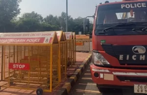 छत्तीसगढ़ स्टेट क्रिकेट संघ ने रायपुर पुलिस को सौंपा 200 नग लोहे का स्टापर