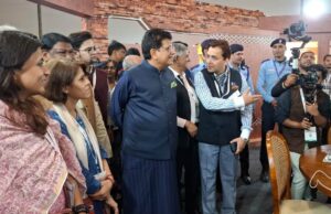 धान खरीदी में सुगमता हेतु ‘तुहर टोकन मोबाइल एप’ प्रारंभ — किसानों को मिलेगी घर बैठे टोकन सुविधा, समितियों में लंबी कतारों से मिलेगी मुक्ति