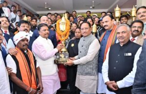 मुख्यमंत्री ने ऑल इंडिया फ़ॉरेस्ट स्पोर्ट्स मीट के विजेता खिलाड़ियों से मुलाकात कर दी बधाई