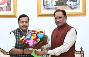 मुख्यमंत्री श्री विष्णु देव साय से बिहार के पथ निर्माण मंत्री श्री नितिन नवीन ने की सौजन्य मुलाकात
