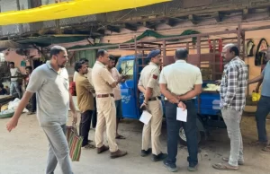सरप्राइज चेकिंग: कबाडियों पर सख्त कार्रवाई, चोरी के समान की खरीदी-बिक्री से दूर रहने की सख्त हिदायत