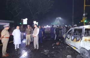 अमित शाह ने दिल्ली के लाल किले के पास हुए धमाके के घटनास्थल का दौरा कर स्थिति की जानकारी ली