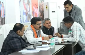 उपमुख्यमंत्री ने आरक्षक भर्ती के संबंध में अभ्यर्थियों की समस्याओं का किया समाधान