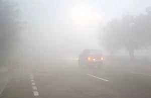 राजधानी में घने कोहरे और स्मॉग के कारण विजिबिलिटी शून्य