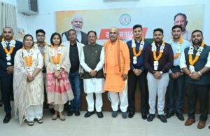 मुख्यमंत्री श्री विष्णु देव साय से छत्तीसगढ़ लोक सेवा आयोग 2024 के टॉप 10 अभ्यर्थियों ने की सौजन्य भेंट