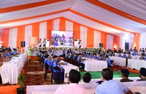 युवा संसद में डॉ. रमन सिंह बने अध्यक्ष और बच्चे बने सांसद, लोकहित के मुद्दों पर हुई चर्चा