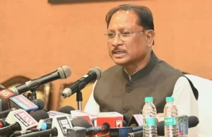 नक्सल मुक्त बस्तर की दिशा में एक और निर्णायक कदम : चार इनामी माओवादियों ने किया आत्मसमर्पण