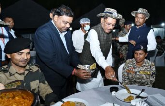 मुख्यमंत्री श्री साय नारायणपुर में जवानों से मिले और हौसला बढ़ाया