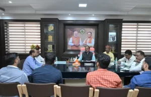 अधिकारी प्रतिदिन सुबह और शाम घूमकर जलसमस्या का करें निदान, अवैध नल कनेक्शन को काटे