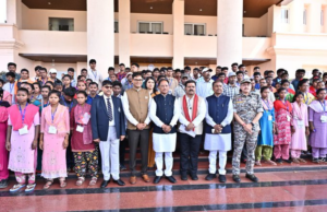 संविधान और कानून के दायरे में रहकर समाज के विकास में निभाएंगे सक्रिय भूमिका: लोकतांत्रिक व्यवस्था को निकट से देखने का मिला प्रेरणादायी अवसर