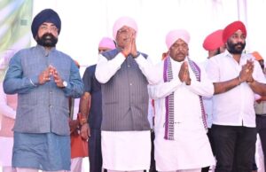 गढ़फुलझर नानकसागर में होला मोहल्ला कार्यक्रम में शामिल हुए मुख्यमंत्री श्री विष्णु देव साय