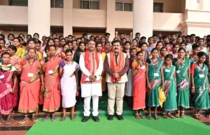 अबुझमाड़िया युवाओं ने अनुभव की लोकतंत्र की कार्यप्रणाली