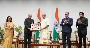 आयकर के 79वें बैच के प्रशिक्षु अधिकारियों ने उपराष्ट्रपति से भेंट की