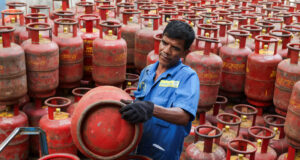 घरेलू एलपीजी के दुरुपयोग को रोकने के लिए खाद्य विभाग एवं जिला प्रशासन द्वारा लगातार सख्त कार्रवाई : 214 छापे, 1013 सिलेंडर जब्त