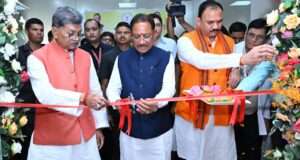 स्वास्थ्य के प्रति जागरूकता का संदेश: मुख्यमंत्री श्री विष्णुदेव साय ने विधानसभा परिसर में तीन दिवसीय स्वास्थ्य शिविर का किया शुभारंभ