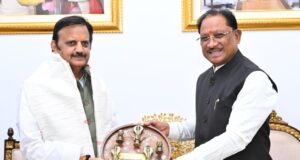 मुख्यमंत्री से मध्यप्रदेश के उपमुख्यमंत्री श्री राजेंद्र शुक्ल ने की सौजन्य मुलाकात