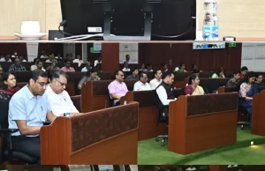 सभी अधिकारी कर्मचारी अपने मोबाईल से ऑन-बोर्ड होंगे