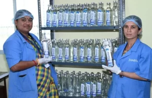 ‘झरिया’ ने बदली तस्वीर: रायपुर में एल्कलाइन वाटर प्लांट बना महिला सशक्तिकरण का नया मॉडल