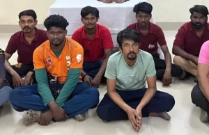 रायपुर रेल मंडल में अनियमित यात्रियों एवं अनाधिकृत वेंडिंग के खिलाफ वाणिज्य विभाग का दुर्ग स्टेशन पर अभियान