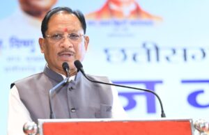 मुख्यमंत्री श्री विष्णु देव साय ने हज यात्रियों को वितरित किया फर्स्ट एड किट: सफल हज यात्रा के लिए शुभकामना देकर यात्रियों का किया स्वागत