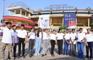 मेधावी विद्यार्थियों ने लिया आईपीएल मैच का रोमांच, स्टेडियम में लाइव मैच देखने का अवसर