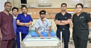 10 साल से खाँसी में खून की समस्या झेल रहे युवक को अम्बेडकर अस्पताल में मिली नई जिंदगी