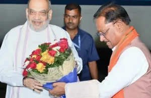 केंद्रीय गृह मंत्री अमित शाह पहुंचे रायपुर, मुख्यमंत्री साय ने किया स्वागत
