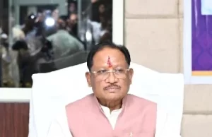 मुख्यमंत्री ने PWD के अधिकारी को लगाई फटकार, कहा- मीटिंग से निकलकर बाहर जाओ और अपने सचिव से बात करके सही जानकारी बताओ