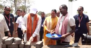 भैंसामुड़ा में पीएम आवास निर्माण का किया औचक अवलोकन