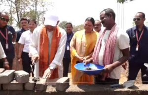 भैंसामुड़ा में पीएम आवास निर्माण का किया औचक अवलोकन