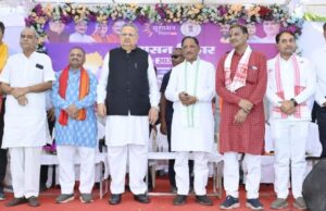 मुख्यमंत्री श्री विष्णु देव साय सुशासन तिहार अंतर्गत राजनांदगांव में आयोजित जनसमस्या निवारण शिविर में हुए शामिल