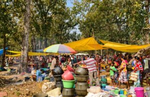 चार दशकों बाद फिर सजी पुजारी कांकेर और कोण्डापल्ली की साप्ताहिक बाजारें