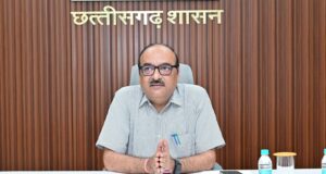 अबूझमाड़ में महुआ प्रसंस्करण के लिए बनेगा जनजातीय सहकारी मॉडल, संग्राहकों को हो रहा है सीधा ऑनलाइन भुगतान