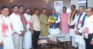 मुख्यमंत्री विष्णुदेव साय से सर्व आदिवासी समाज के प्रतिनिधिमंडल की सौजन्य मुलाकात